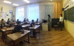 Родители выпускников сели за парты, чтобы самим сдать ЕГЭ по русскому языку
