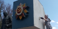 В районе продолжается уборка памятников в рамках акции «Дон Помнит» - Зерноградский район